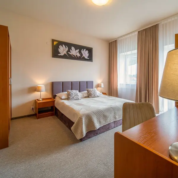 Apartament dwuosobowy typu suite w Nova Hotel Radom
